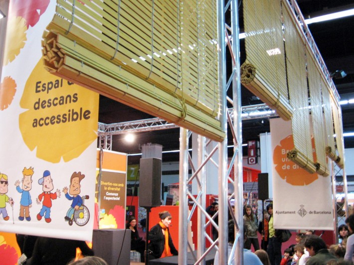 Estand, stand, saló infància 2007, Barcelona, inspiració mediterrània, inspiración mediterránea, mediterranean style, reciclatge materials, reciclaje de materiales, recycling of materials, reusing materials