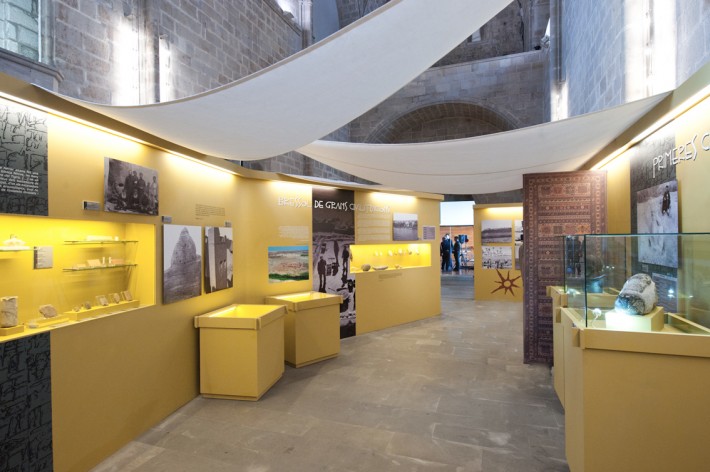 Exposició, exposición, exhibition, IEMED, Museu de Montserrat, Barcelona, Viatge a l'Orient Bíblic, Santa Àgata, Egipte, Egipto, peces originals, piezas originales, original pieces, conservació preventiva, conservación preventiva, preventive conservation 